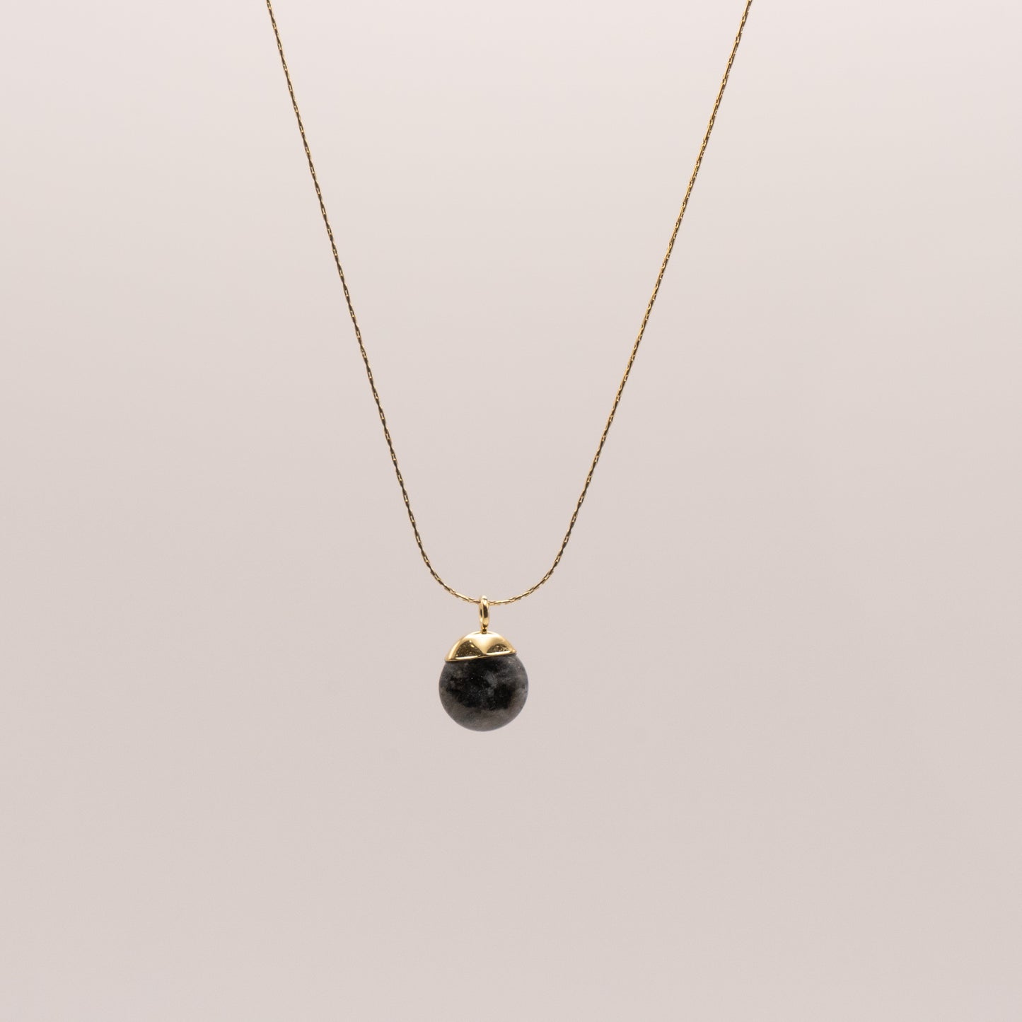 Choker Moon