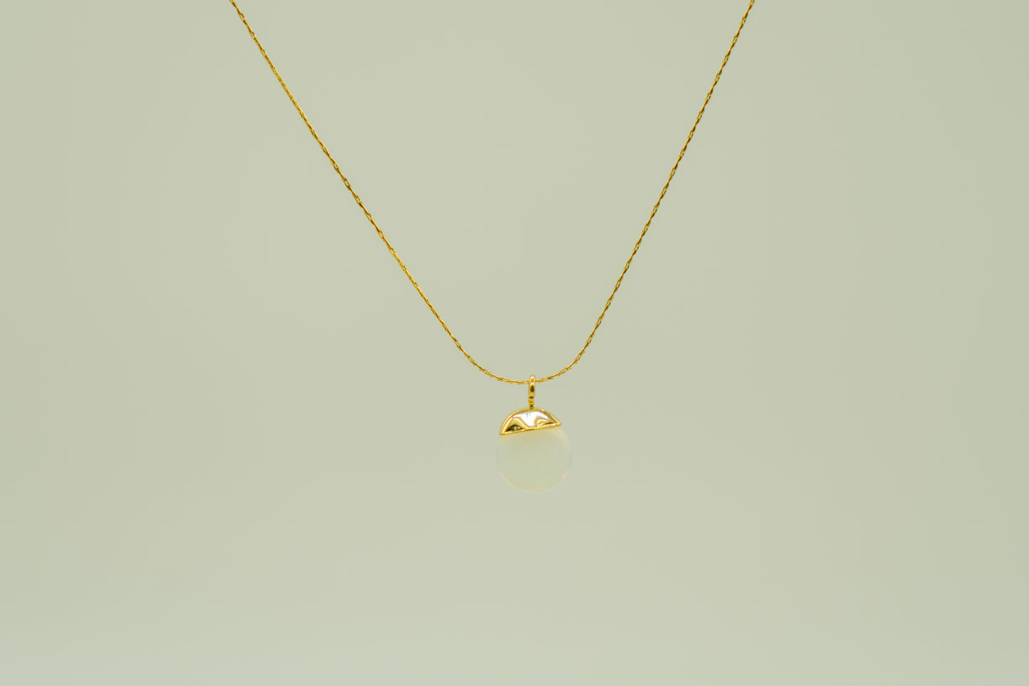 Choker Moon