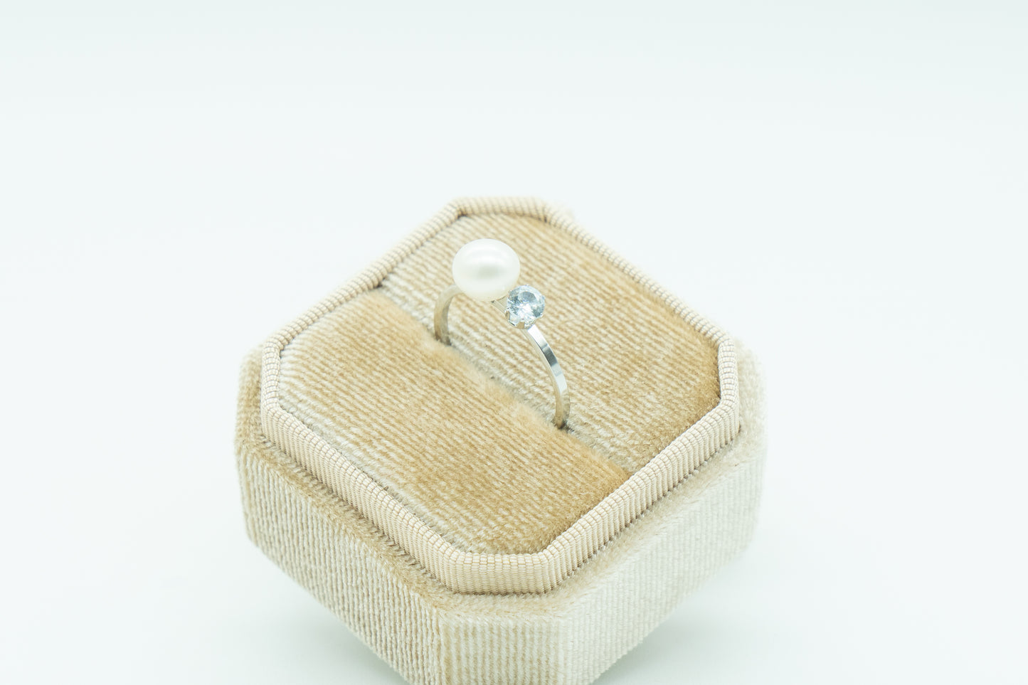 Anillo Milos