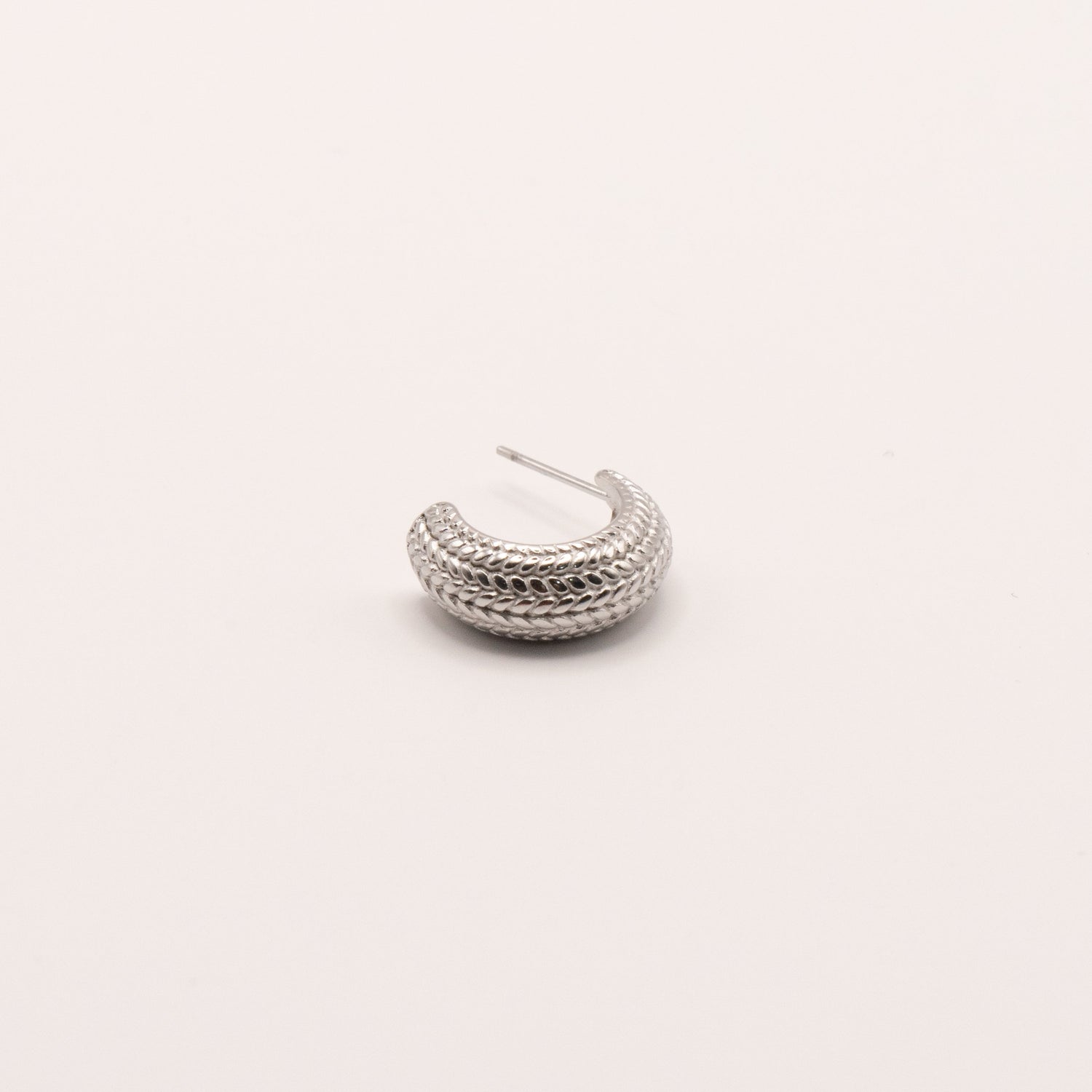 pendientes chapados en oro. Argollas con formas