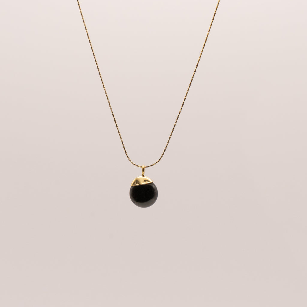 Choker Moon