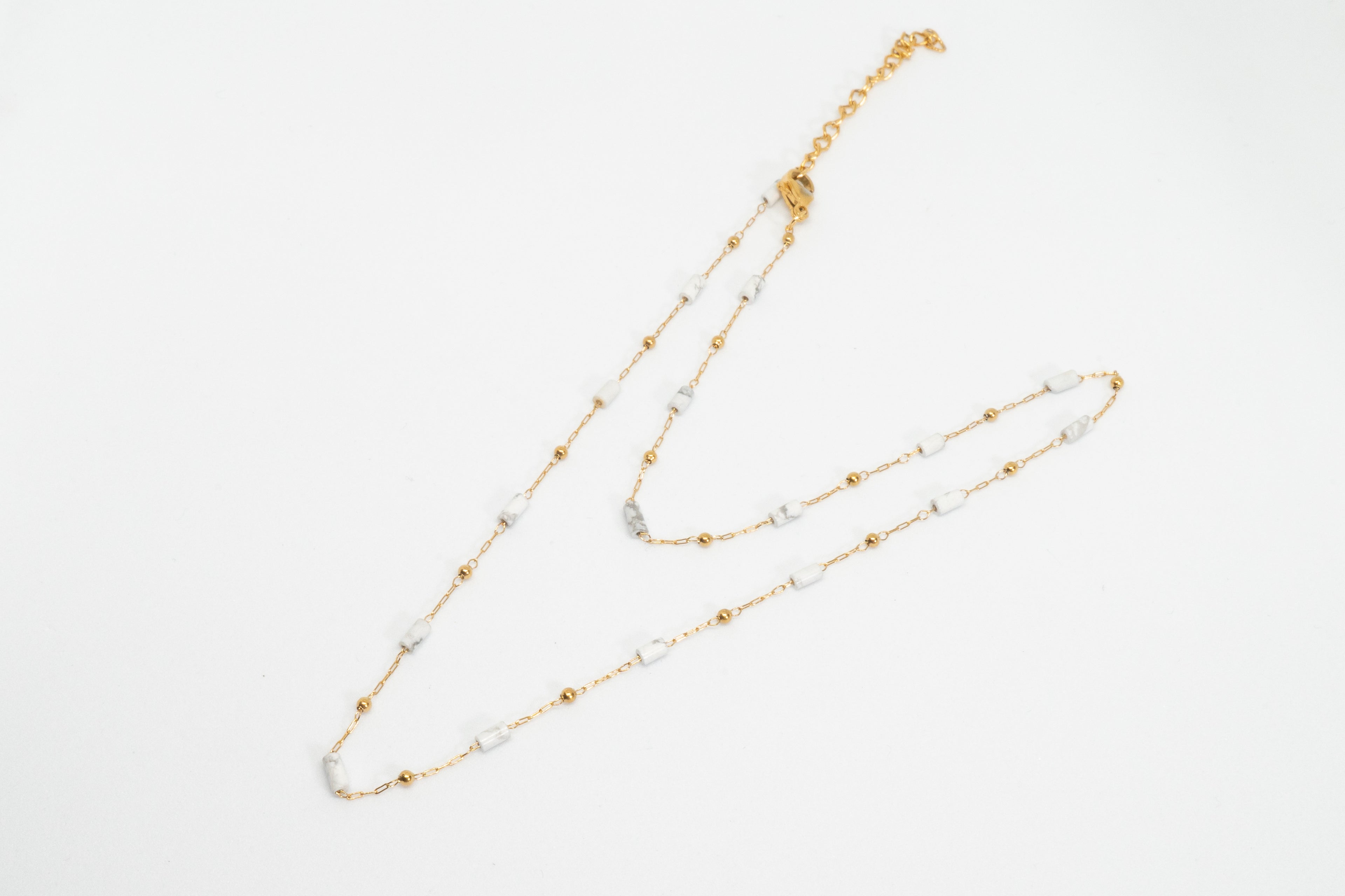 Choker piedra blanca