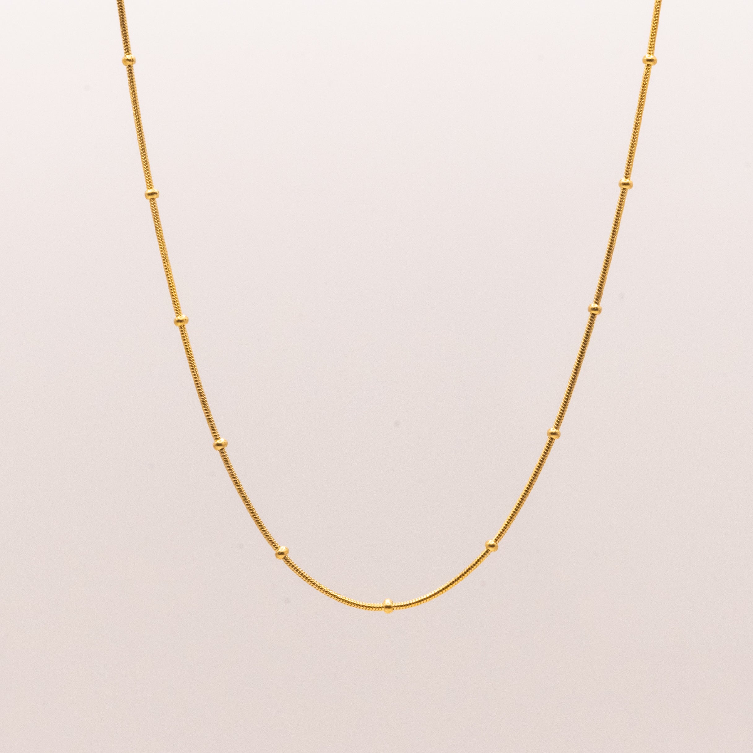 Cadena box con bolitas intercaladas