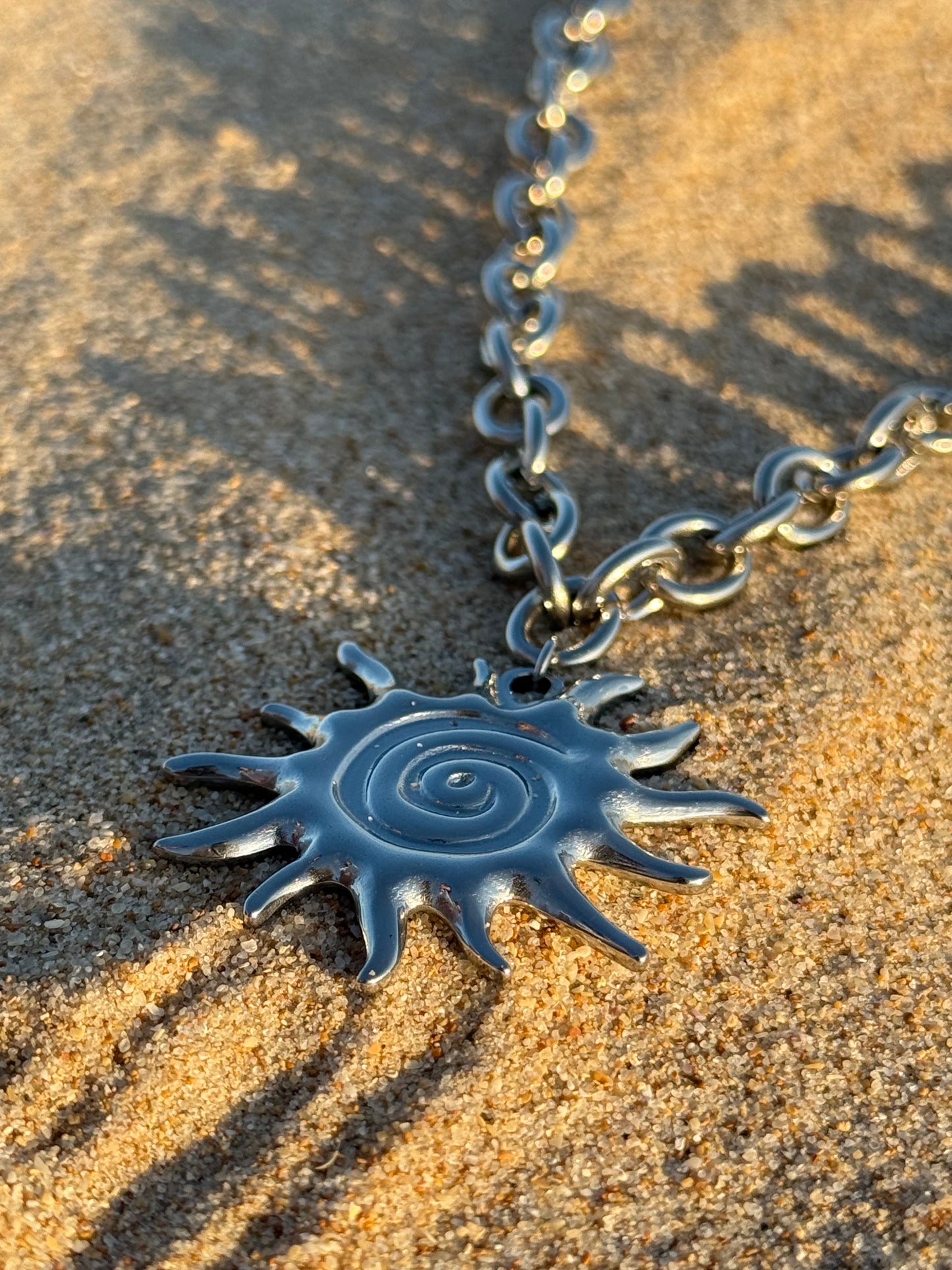 Choker Sun